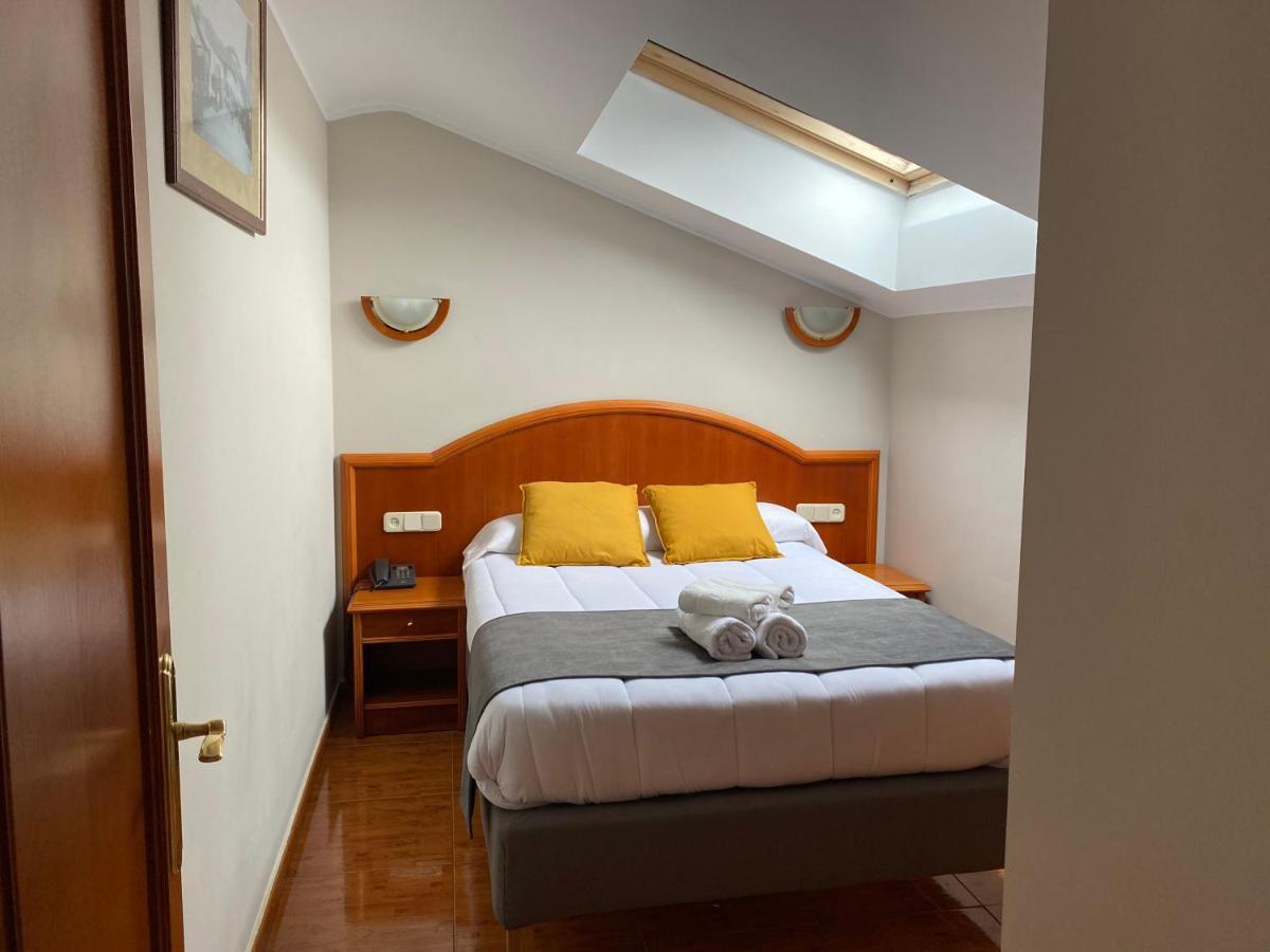 Hotel - Apartamentos Pena Santa Benia De Onis Esterno foto