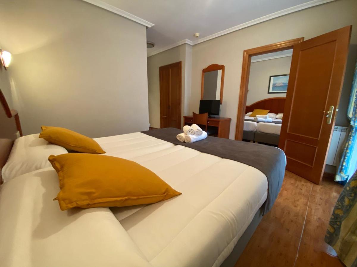 Hotel - Apartamentos Pena Santa Benia De Onis Esterno foto