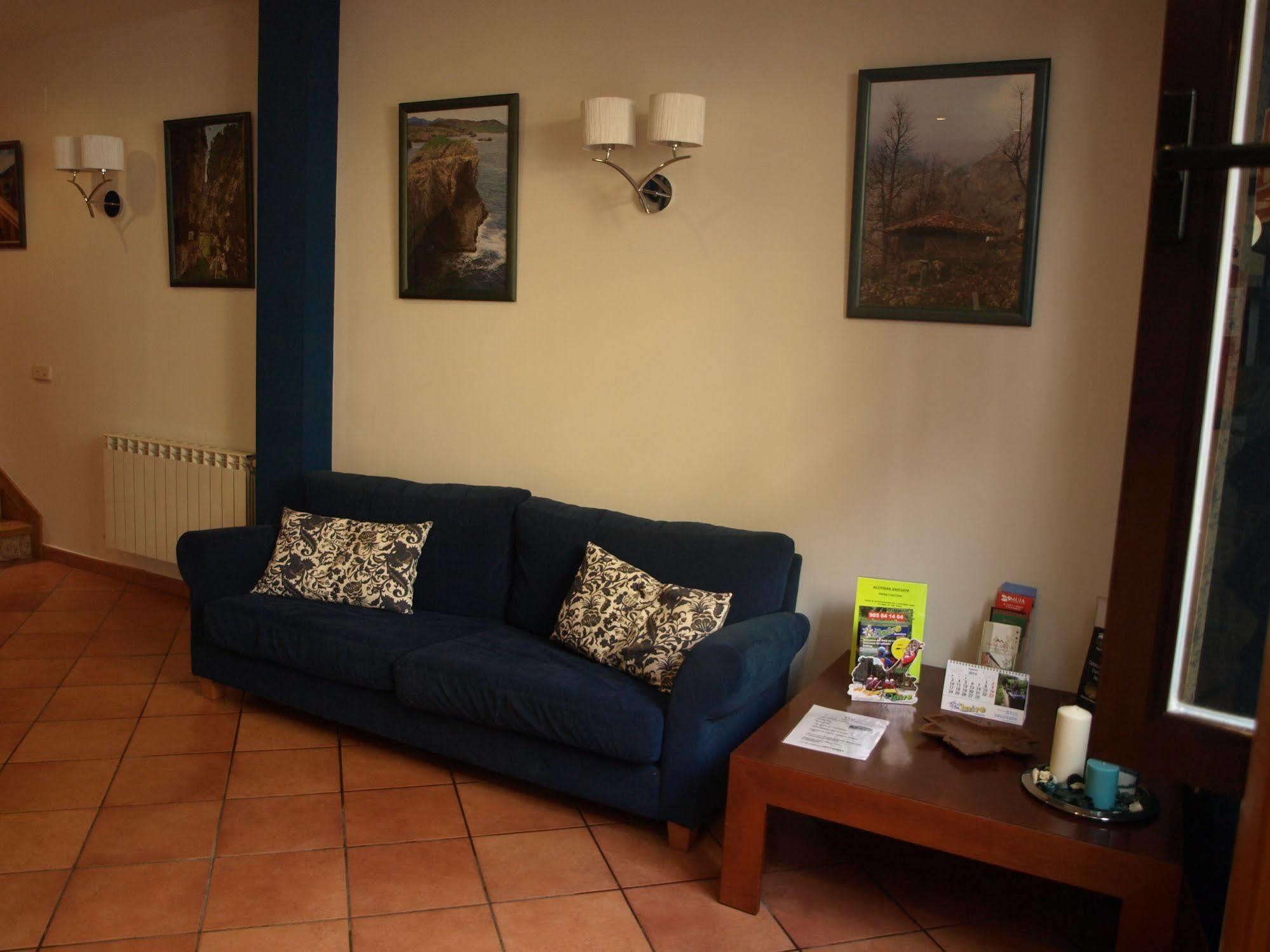 Hotel - Apartamentos Pena Santa Benia De Onis Esterno foto